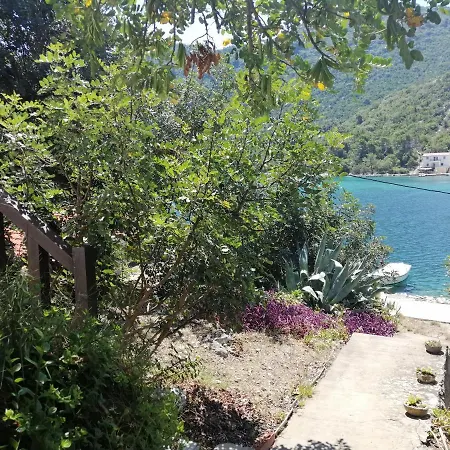 Calm Lagoon At Sea Apartmán
